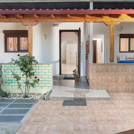 Agatha House 3* Valti