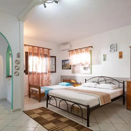 Aparthotel Agatha House Valtí